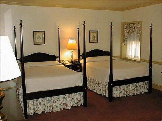 Chestnut Hill Hotel Philadelphia Room photo